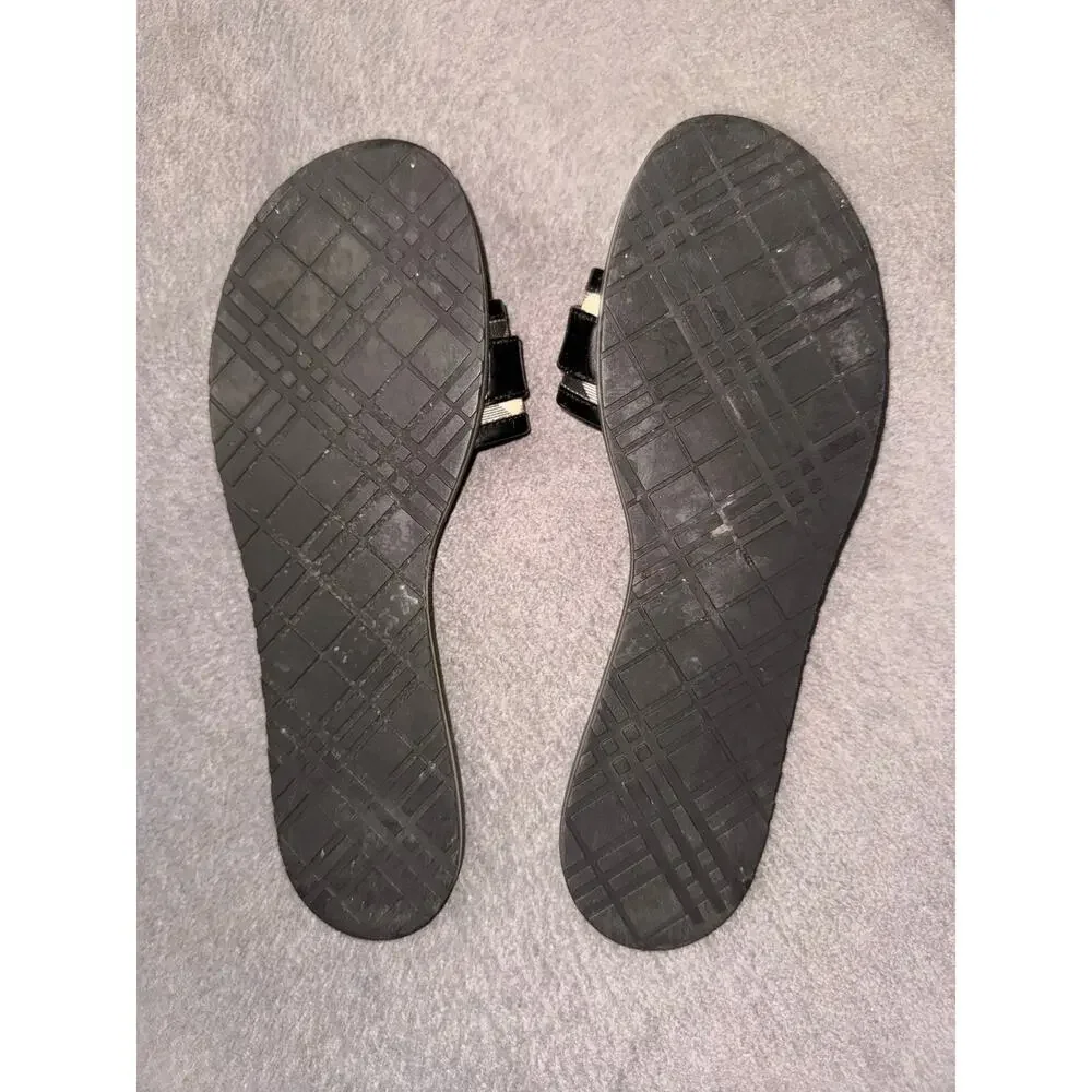 Burberry nova check pattern, leather slides